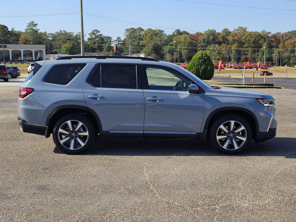 used 2023 Honda Pilot car, priced at $44,990