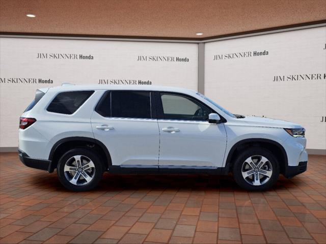 new 2025 Honda Pilot car, priced at $48,103