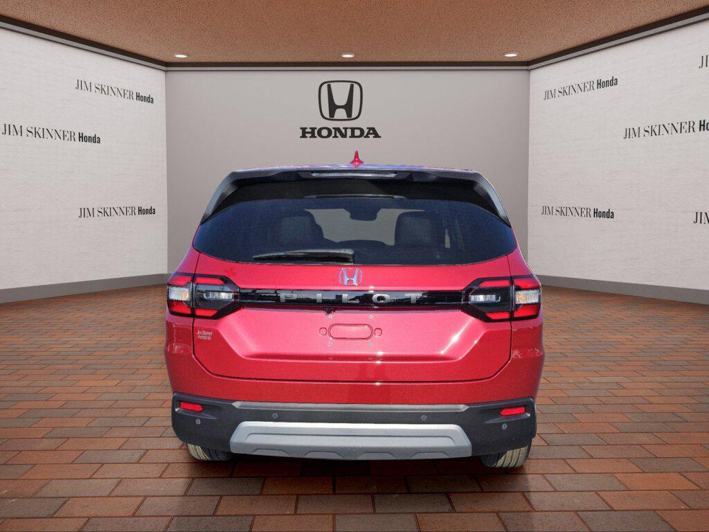 new 2025 Honda Pilot car, priced at $45,948