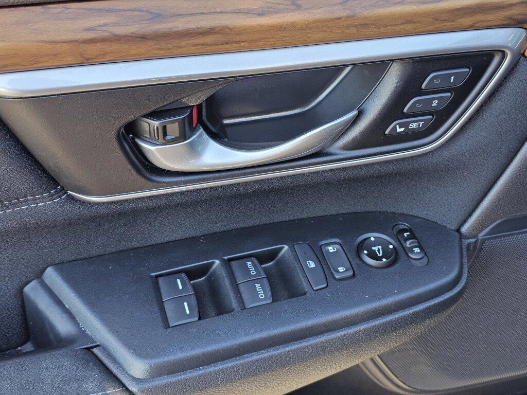 used 2020 Honda CR-V Hybrid car, priced at $30,990