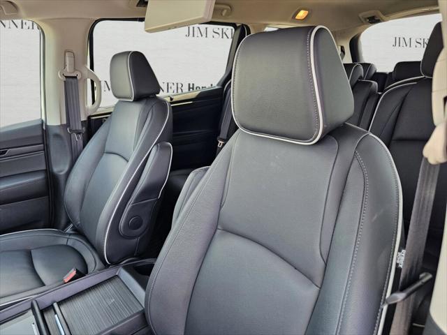 used 2025 Honda Odyssey car, priced at $45,990