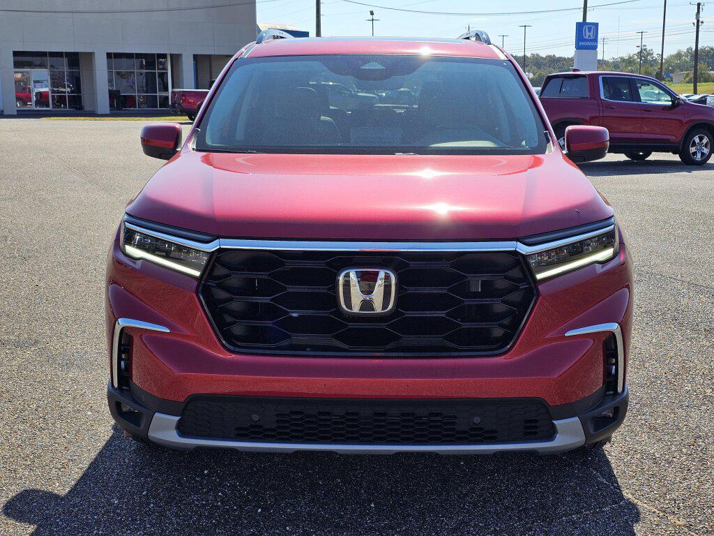 new 2025 Honda Pilot car, priced at $52,447
