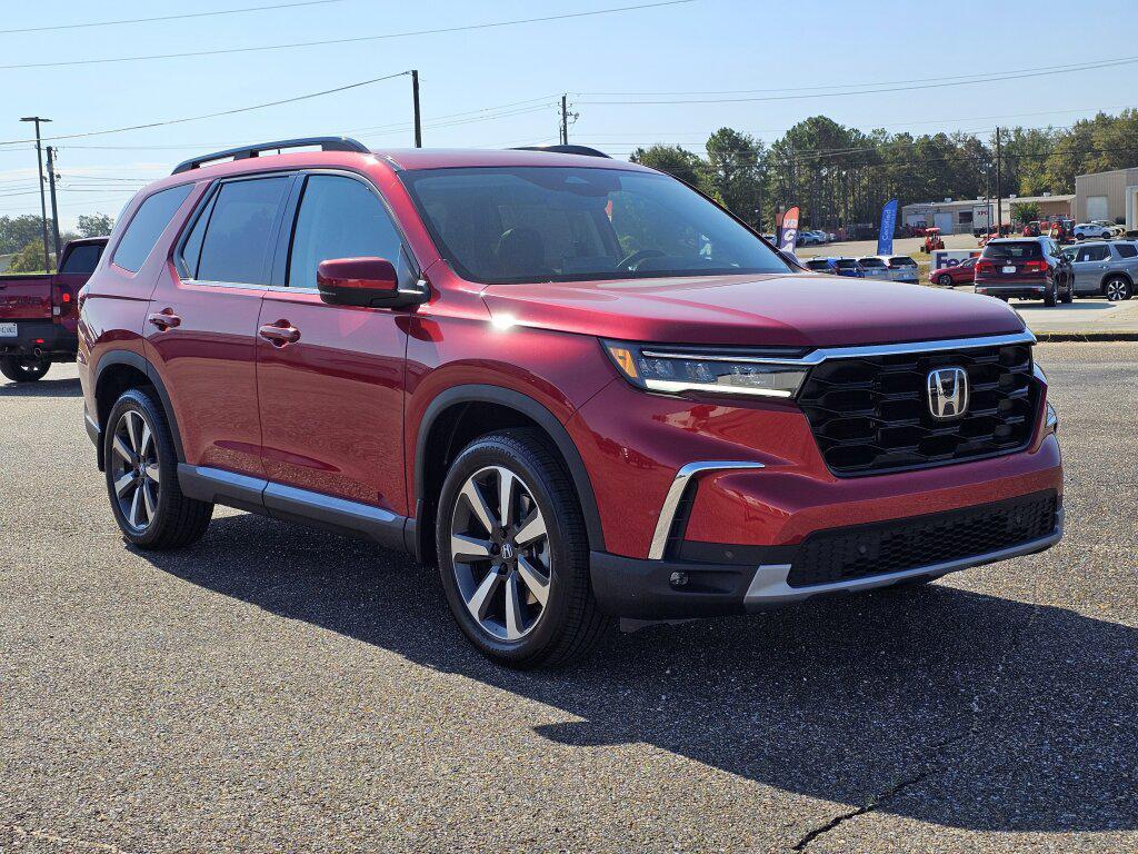 new 2025 Honda Pilot car, priced at $52,447