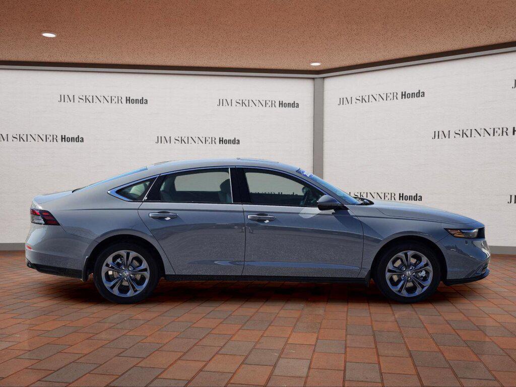 new 2025 Honda Accord Hybrid car, priced at $37,188