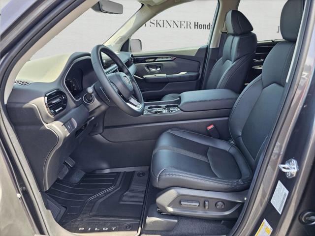 new 2025 Honda Pilot car, priced at $45,548