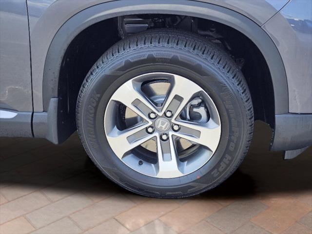 new 2025 Honda Pilot car, priced at $45,548