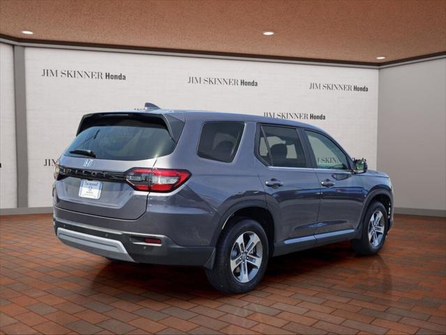 new 2025 Honda Pilot car, priced at $45,548