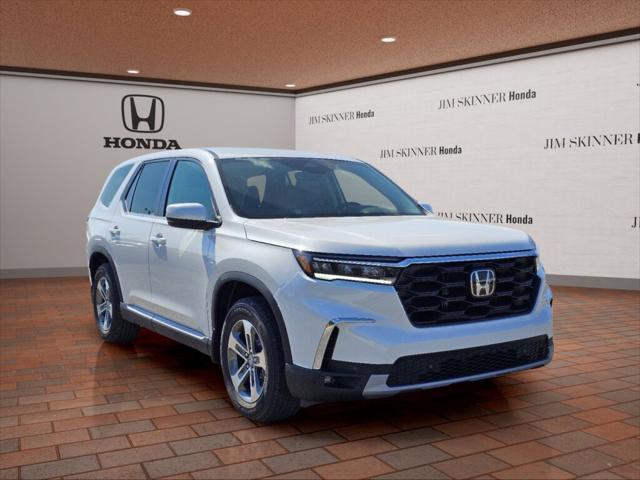 new 2025 Honda Pilot car, priced at $48,048