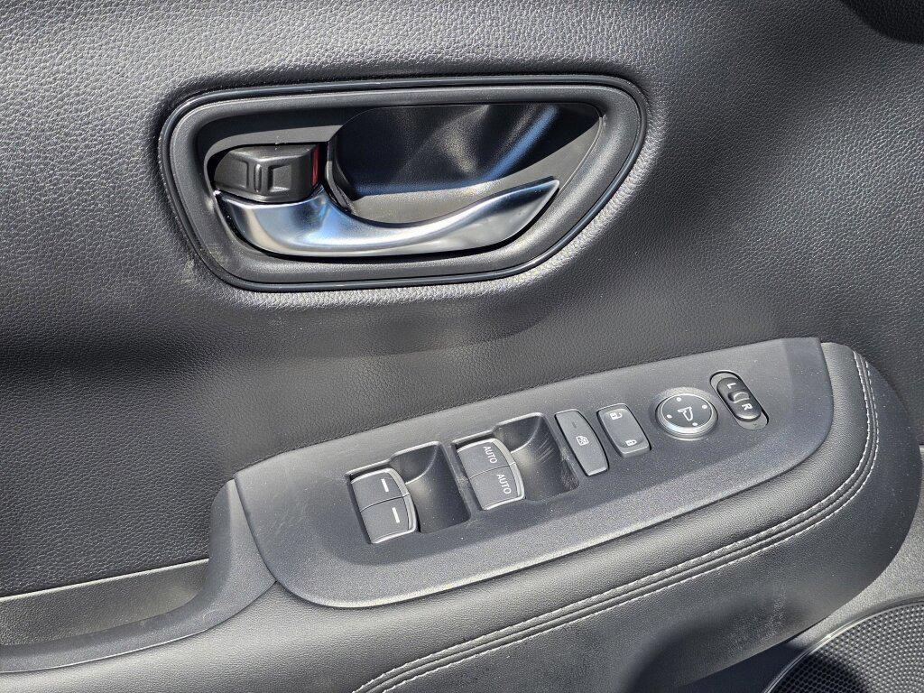 new 2026 Honda HR-V car, priced at $32,498