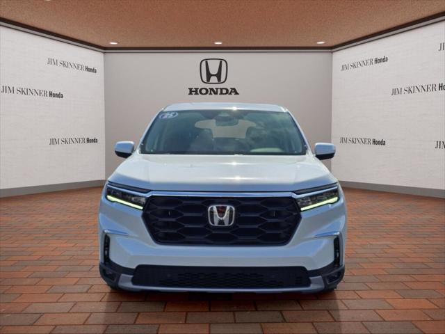 new 2025 Honda Pilot car, priced at $48,103