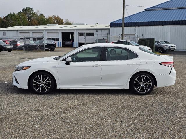 used 2018 Toyota Camry Hybrid car, priced at $23,990