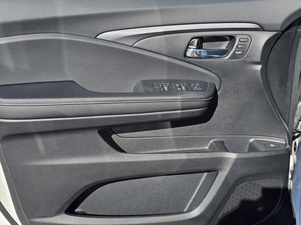 new 2026 Honda Ridgeline car, priced at $45,943