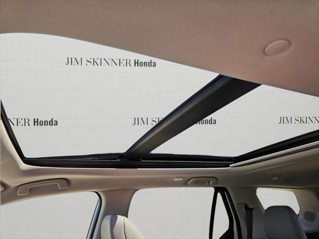 new 2025 Honda Pilot car, priced at $52,202