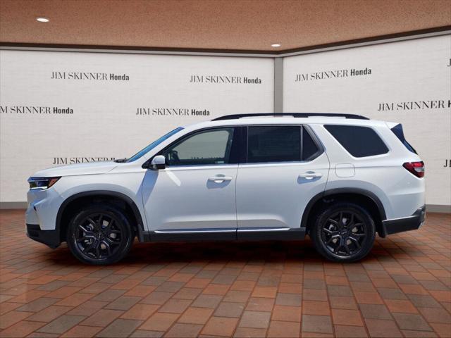 new 2025 Honda Pilot car, priced at $52,202