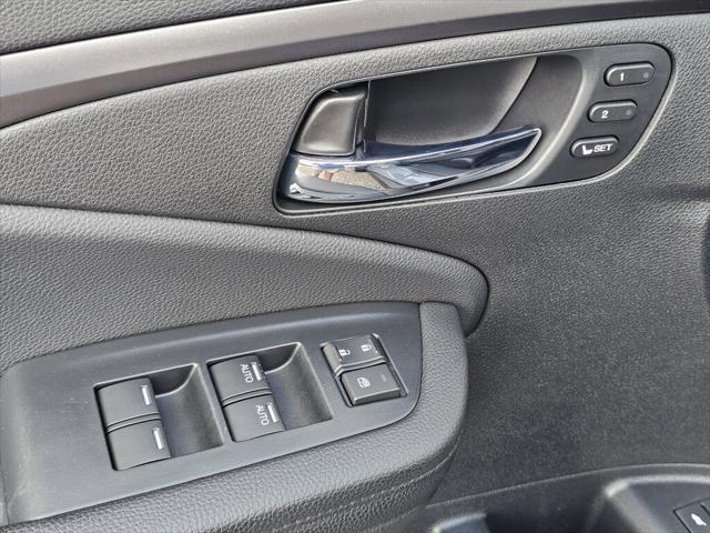 used 2022 Honda Pilot car, priced at $35,990