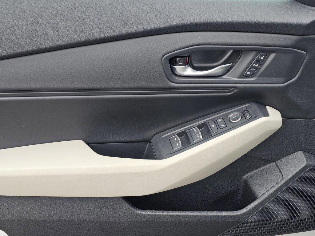 new 2025 Honda Accord Hybrid car, priced at $37,188