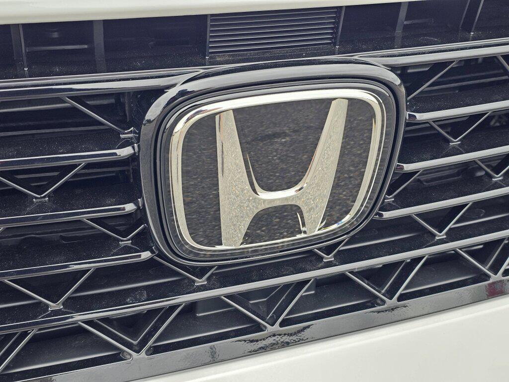 new 2025 Honda Accord Hybrid car, priced at $37,188