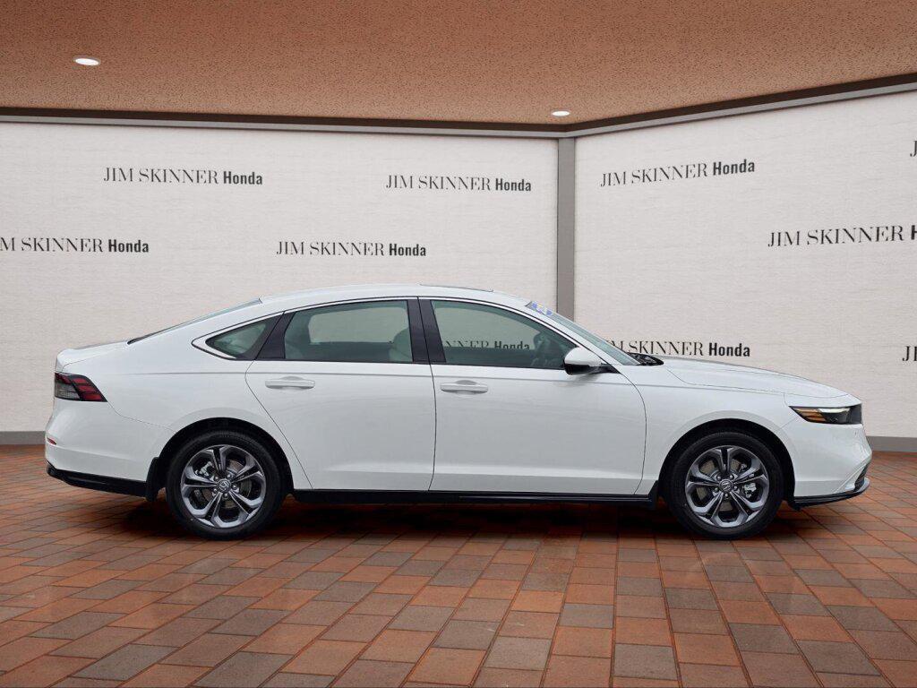 new 2025 Honda Accord Hybrid car, priced at $37,188