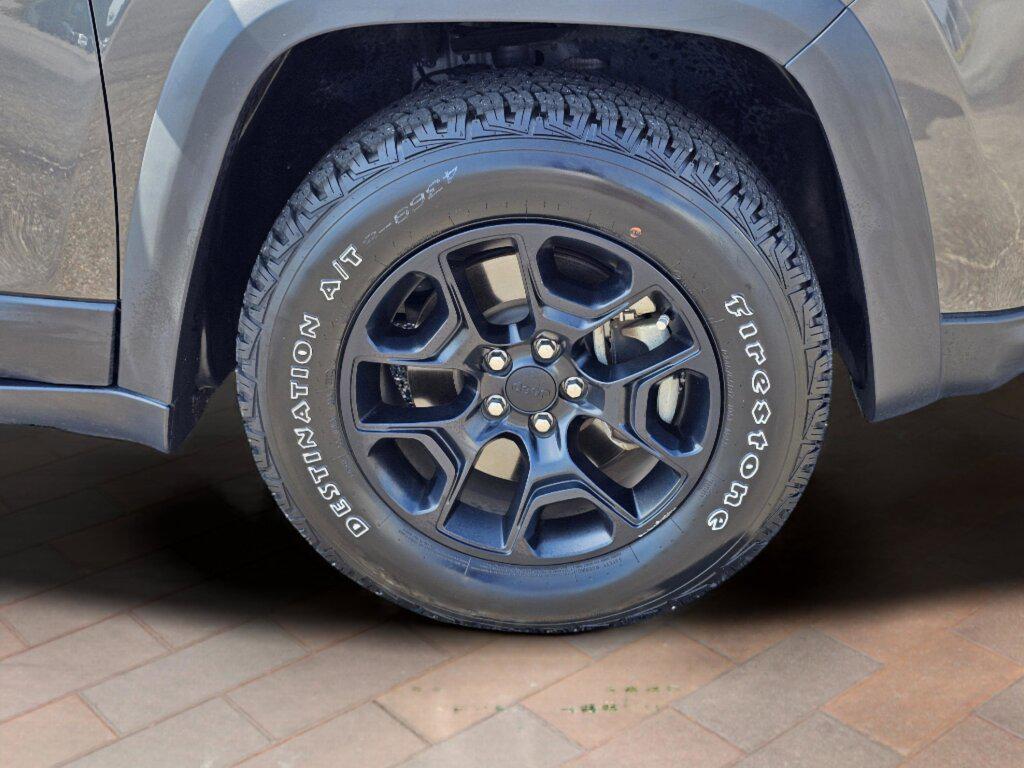used 2022 Jeep Cherokee car, priced at $26,990
