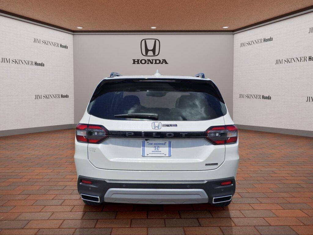 new 2025 Honda Pilot car, priced at $52,202