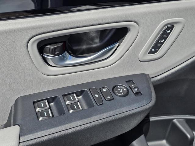 new 2025 Honda Pilot car, priced at $52,202