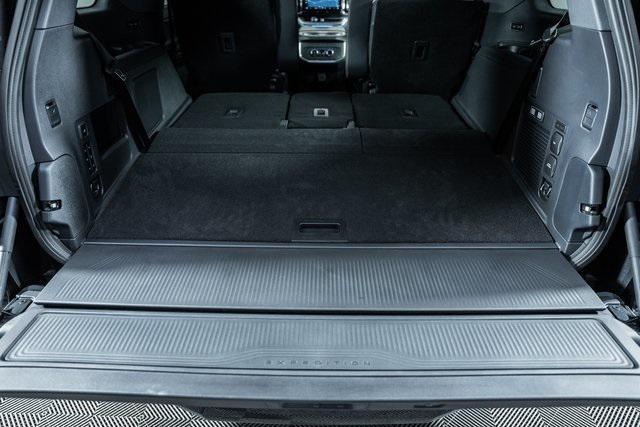 new 2025 Ford Expedition car, priced at $80,500