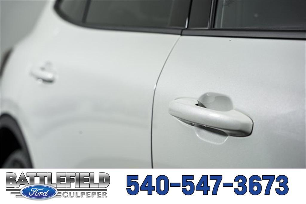 new 2025 Ford Escape car, priced at $29,500