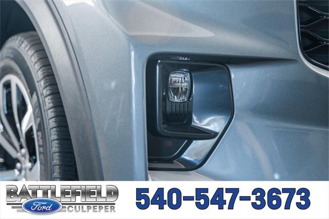 new 2025 Ford Explorer car, priced at $43,550