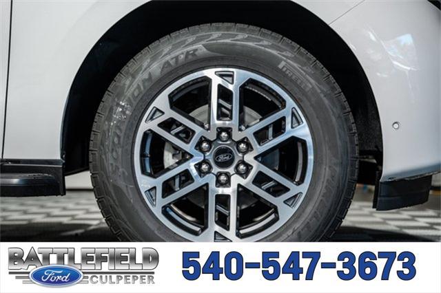 new 2025 Ford Expedition car, priced at $73,750