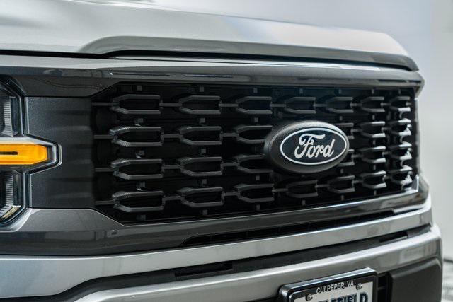 new 2025 Ford F-150 car, priced at $53,740