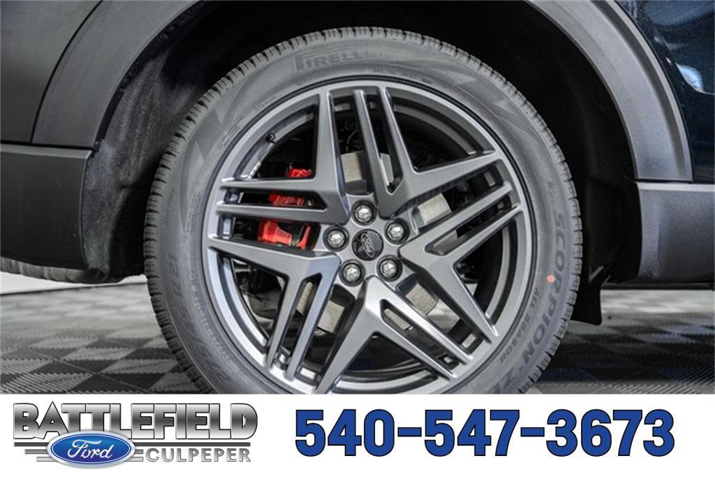 new 2025 Ford Explorer car, priced at $54,990
