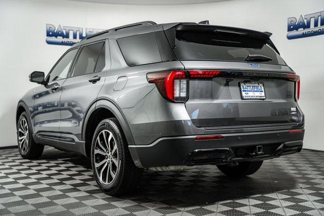 used 2025 Ford Explorer car, priced at $43,500