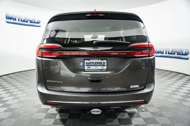 used 2021 Chrysler Pacifica car, priced at $12,000