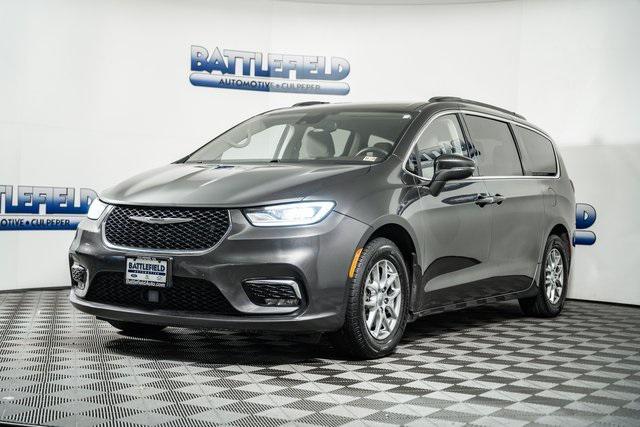 used 2021 Chrysler Pacifica car, priced at $12,000