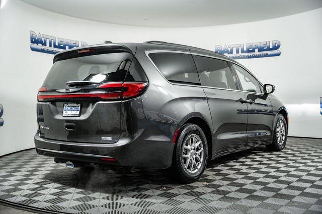 used 2021 Chrysler Pacifica car, priced at $12,000