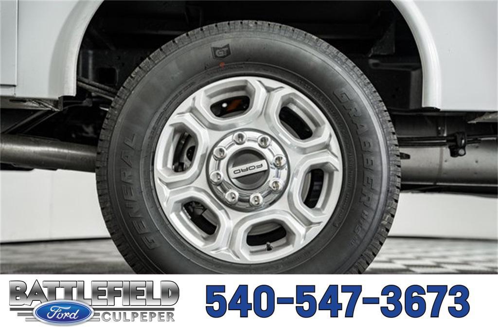 new 2025 Ford F-250 car, priced at $67,295
