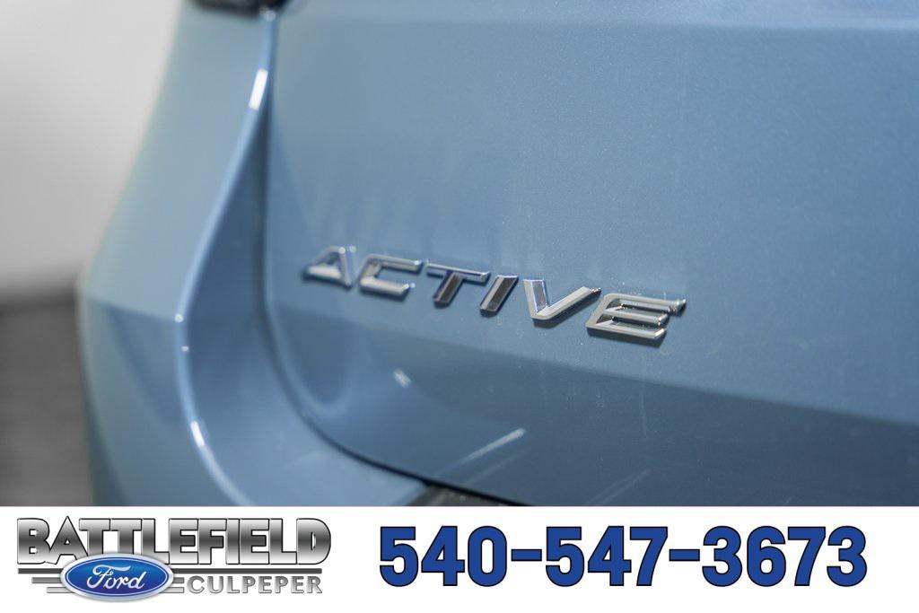 new 2025 Ford Explorer car, priced at $38,300
