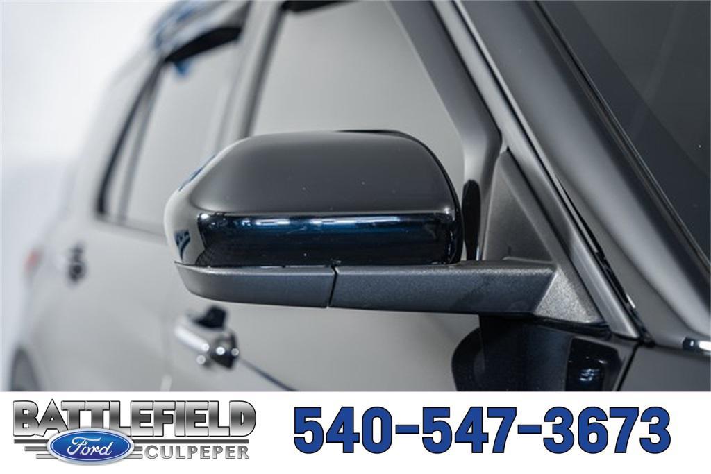 used 2024 Ford Explorer car, priced at $33,994