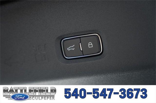 new 2025 Ford Expedition car, priced at $70,500