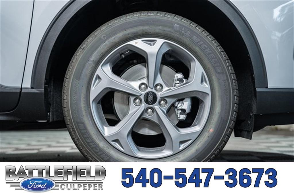 new 2025 Ford Escape car, priced at $25,990