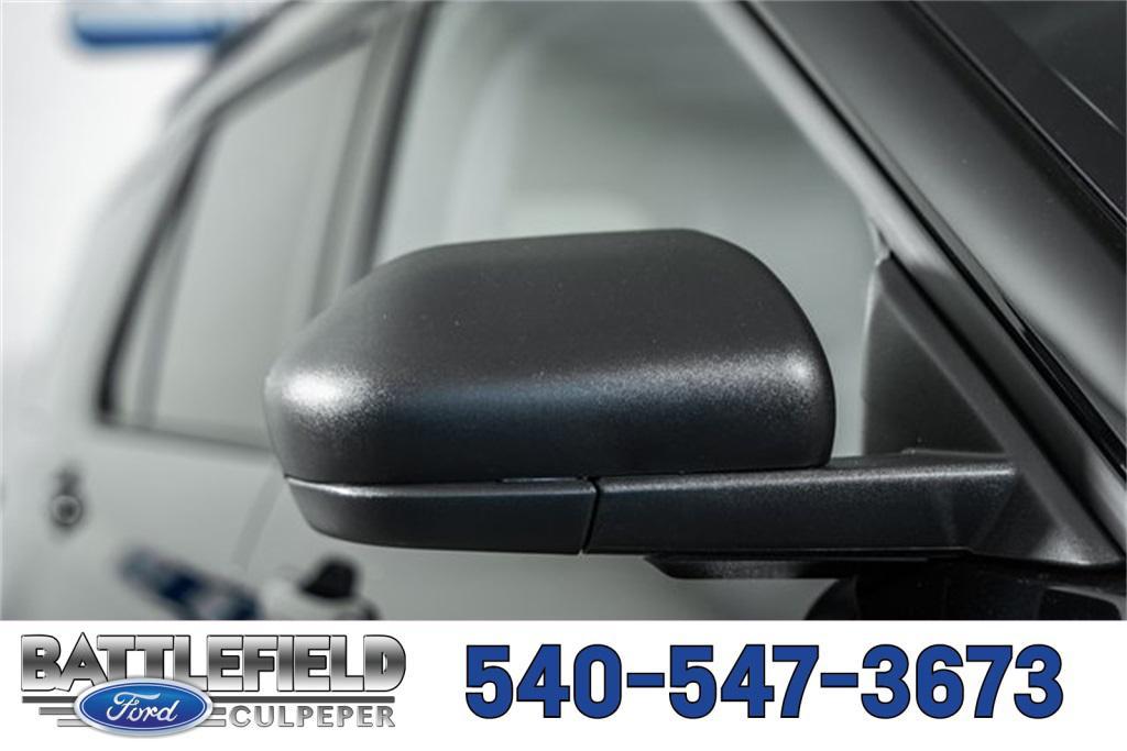 new 2025 Ford Explorer car, priced at $43,990