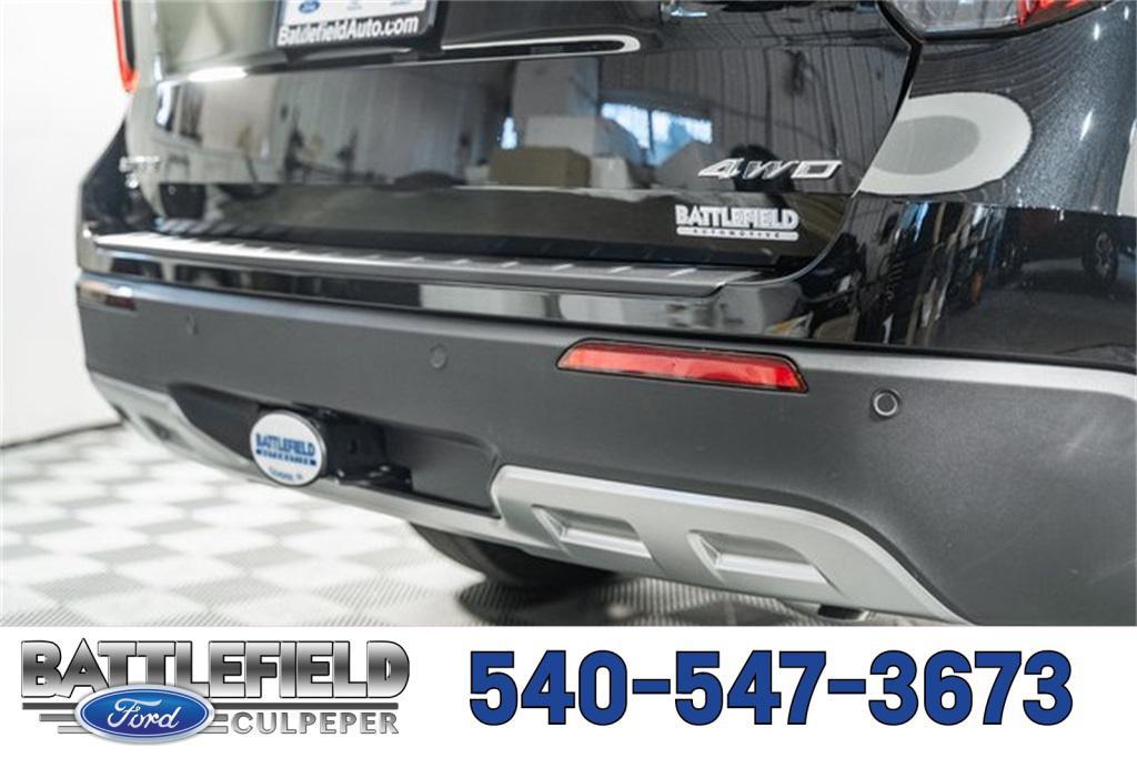 new 2025 Ford Explorer car, priced at $43,990