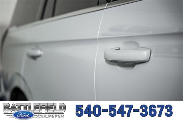 new 2025 Ford Expedition car, priced at $71,500