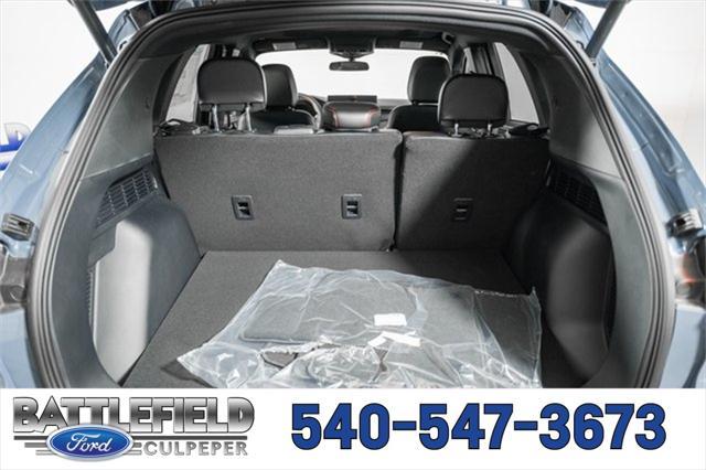 new 2025 Ford Escape car, priced at $31,500