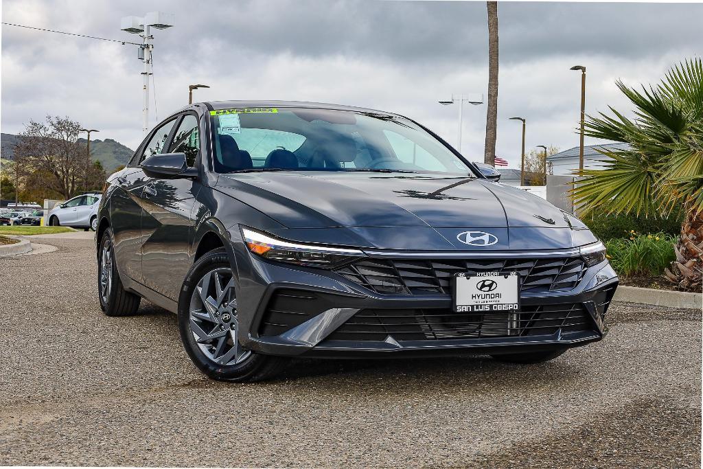 new 2024 Hyundai Elantra HEV car, priced at $26,730