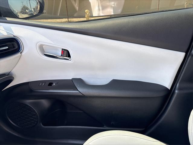 used 2017 Toyota Prius car