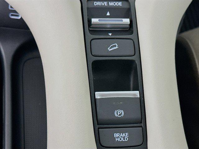 used 2025 Honda HR-V car, priced at $22,697