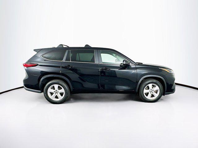 used 2023 Toyota Highlander car, priced at $29,989