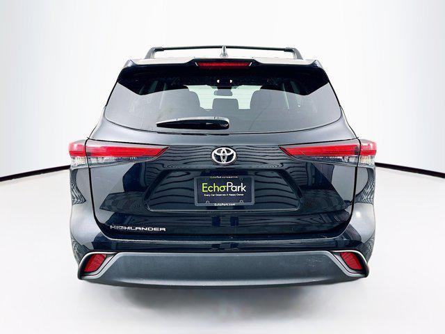 used 2023 Toyota Highlander car, priced at $29,989