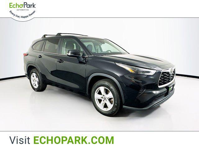 used 2023 Toyota Highlander car, priced at $29,989